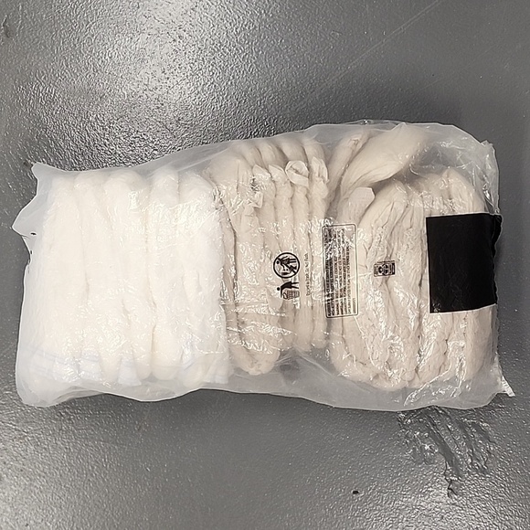 Depend 17x Count Fresh Protection Plus* Adult Underwear NEW, sz XL - Picture 2 of 4